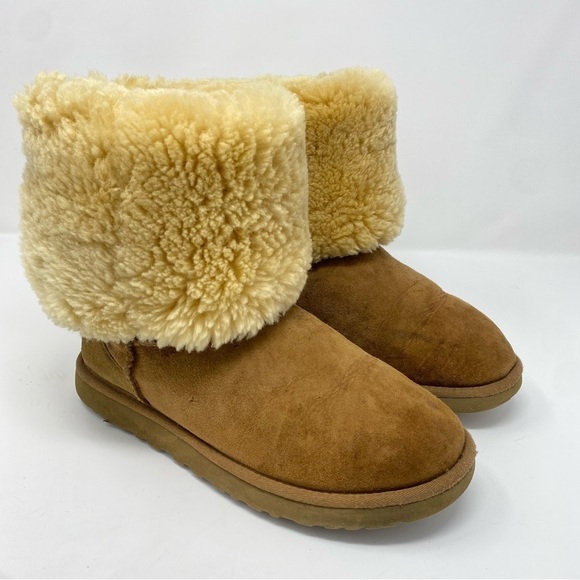 UGG Tan Winter Boots - Picture 2 of 11